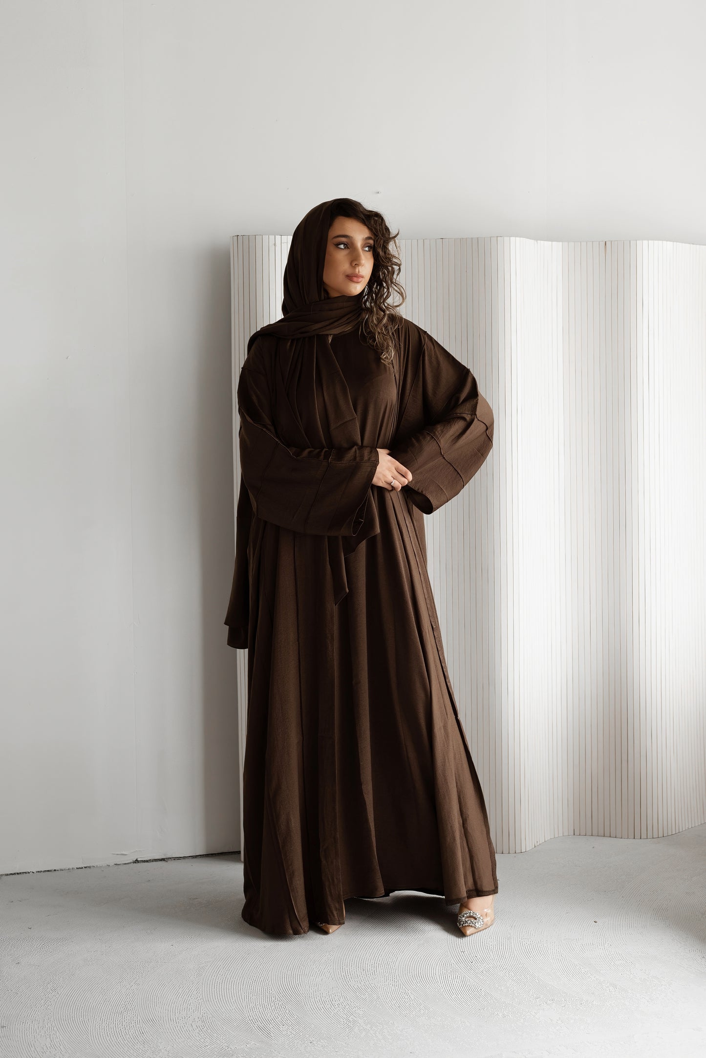 Abaya Amira Brown
