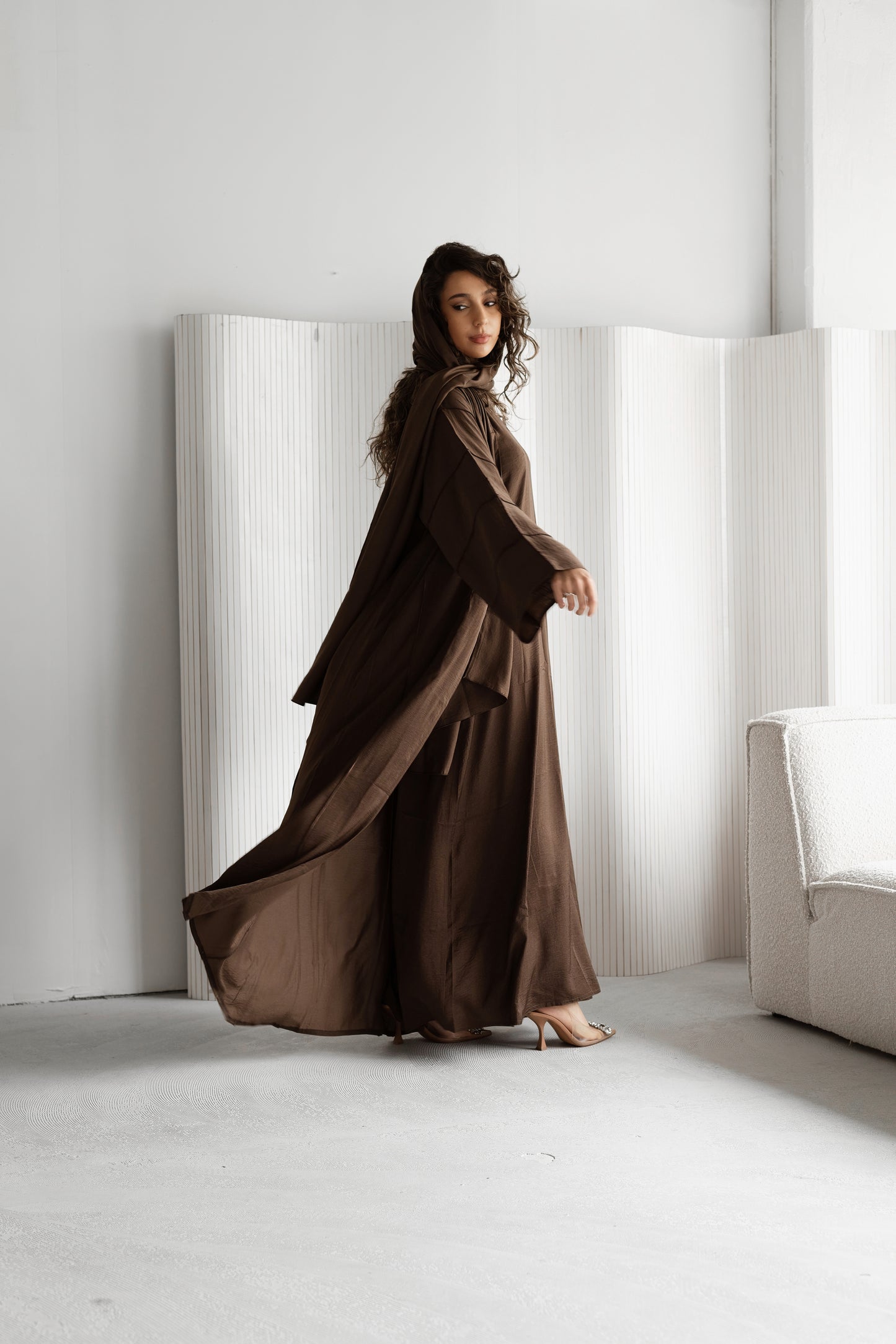 Abaya Amira Brown