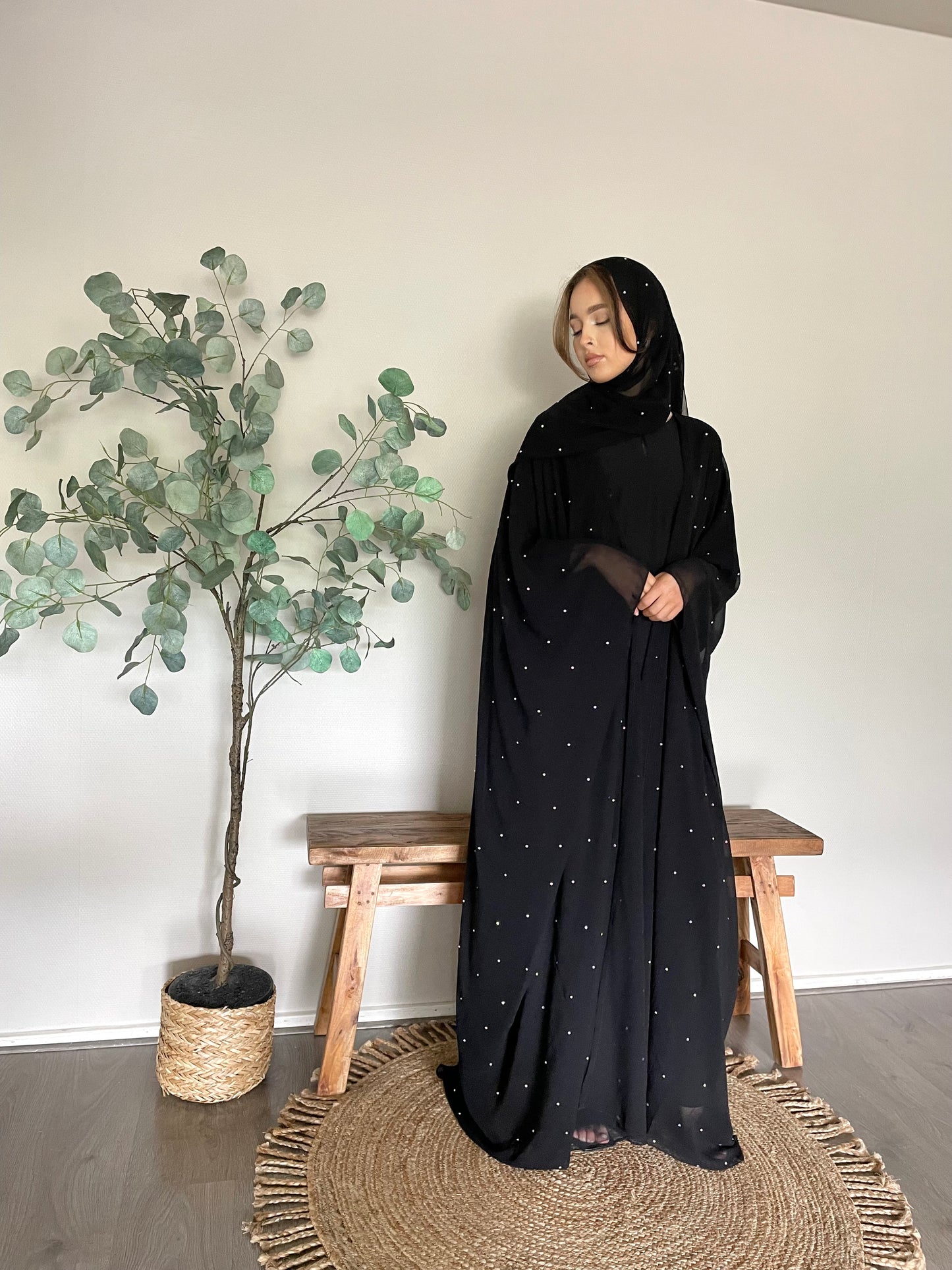 Abaya Almas