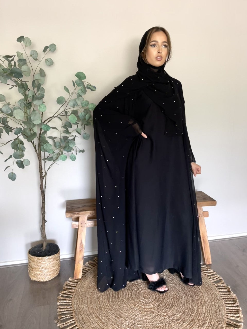 Abaya Almas