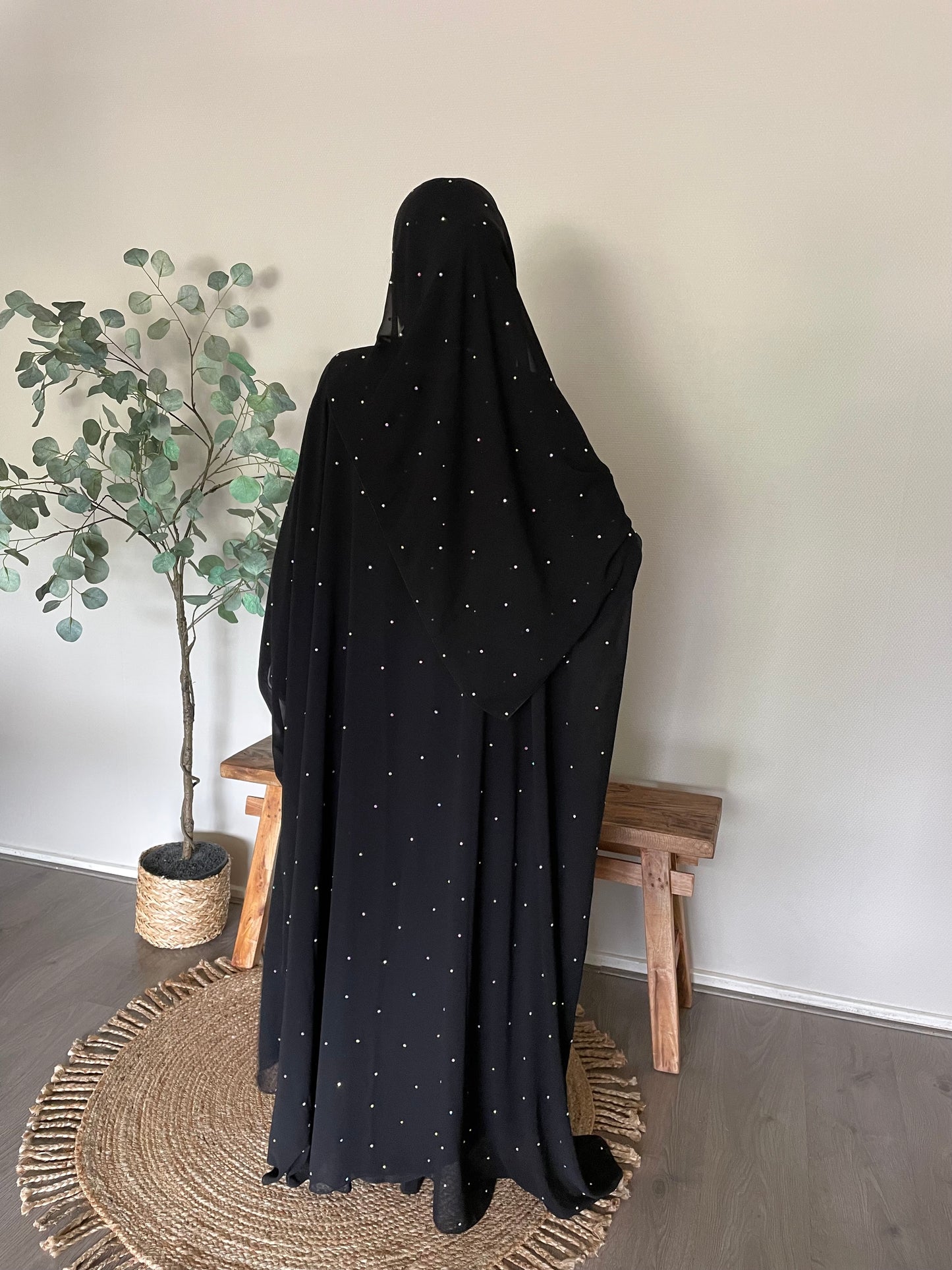 Abaya Almas